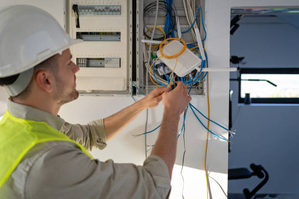 Best Local Electrician Companies  in Hohenwald, TN